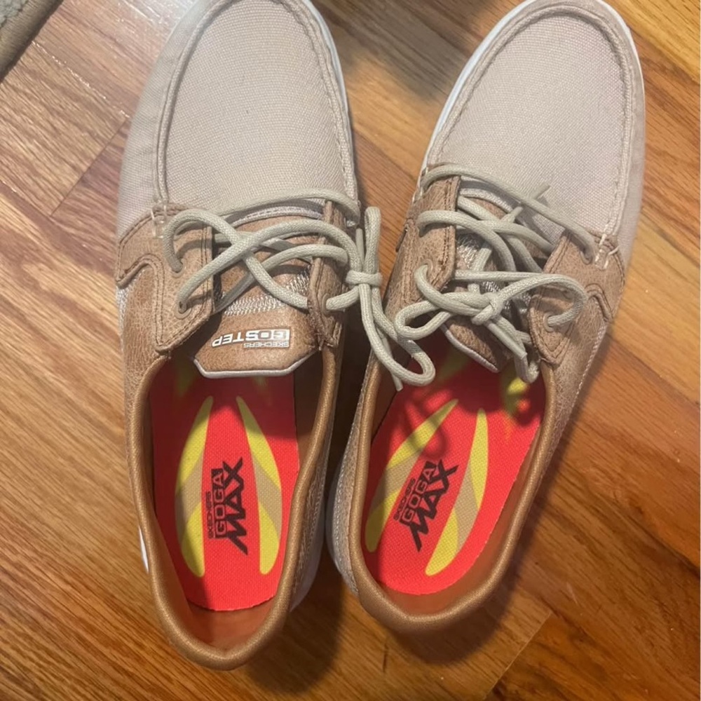 Women’s Tan Casual Sketchers Shoes